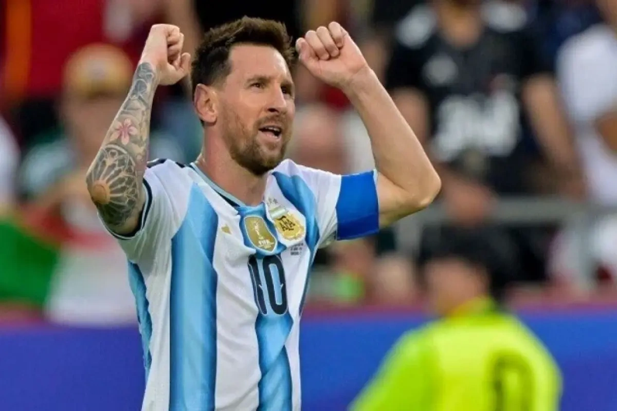 Messi İngiltərə üzərində qələbəni Maradonaya həsr etdi