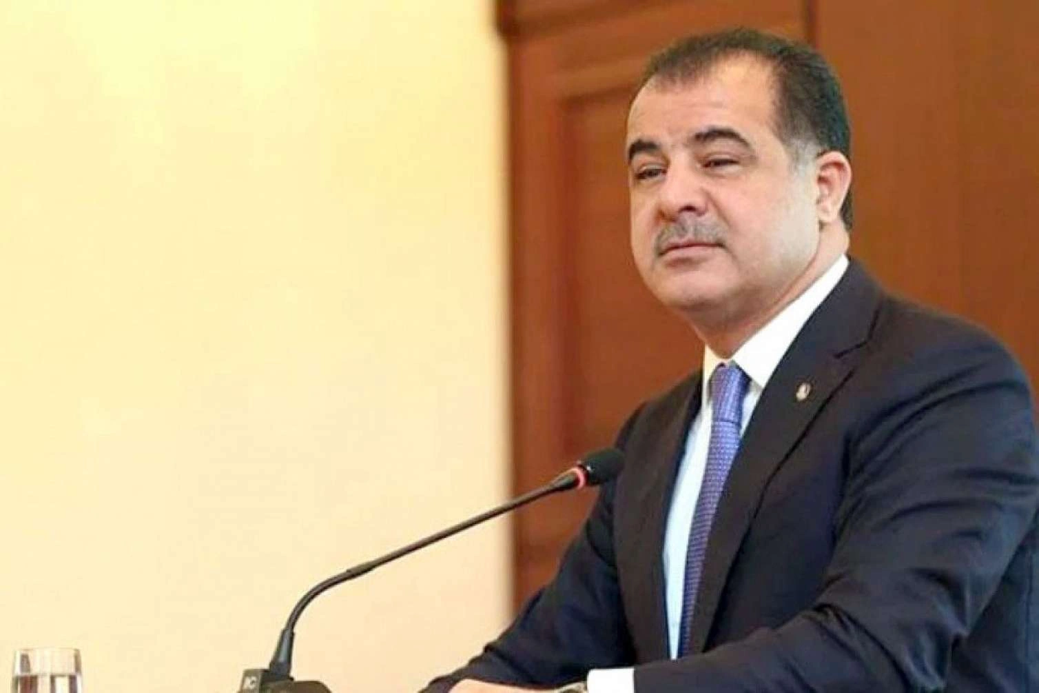 Elmar Vəliyevə məxsus bazar