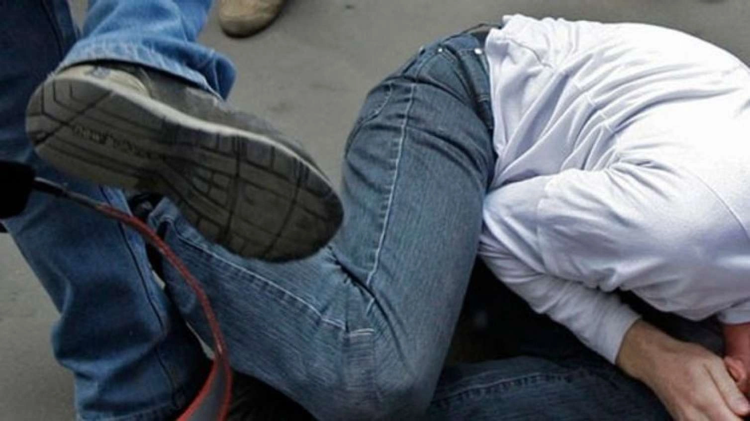 Qızına elçi düşən şəxsi döyərək öldürdü
