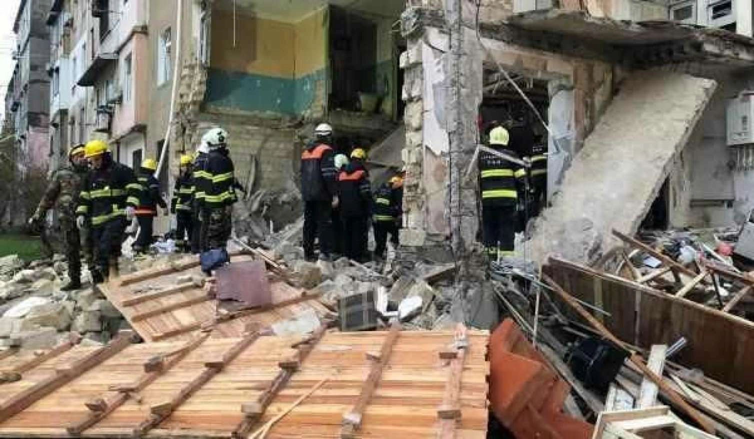 16 yaşlı yeniyetmə öldü, yaralılar var -
