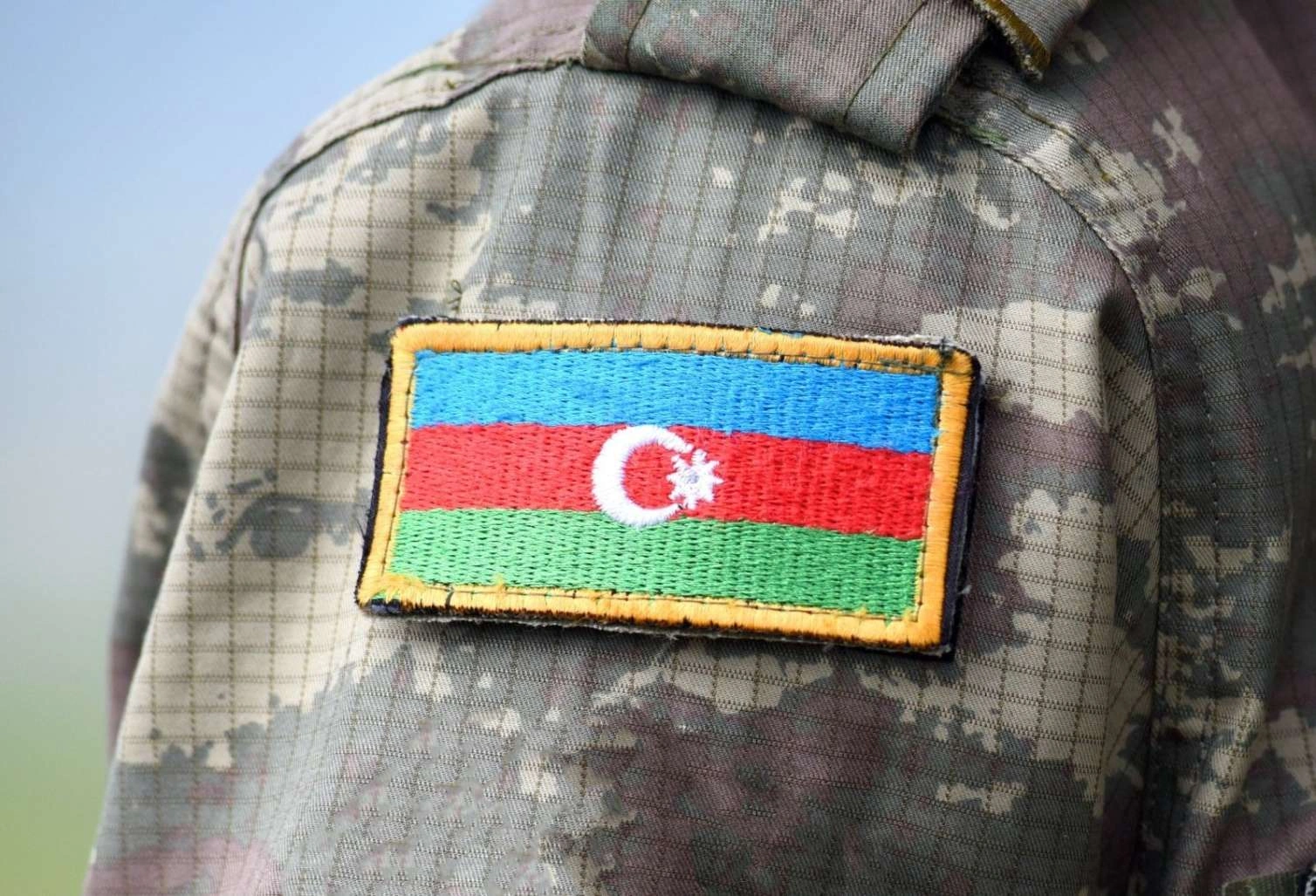 Ali təhsilli zabitlərin nəzərinə