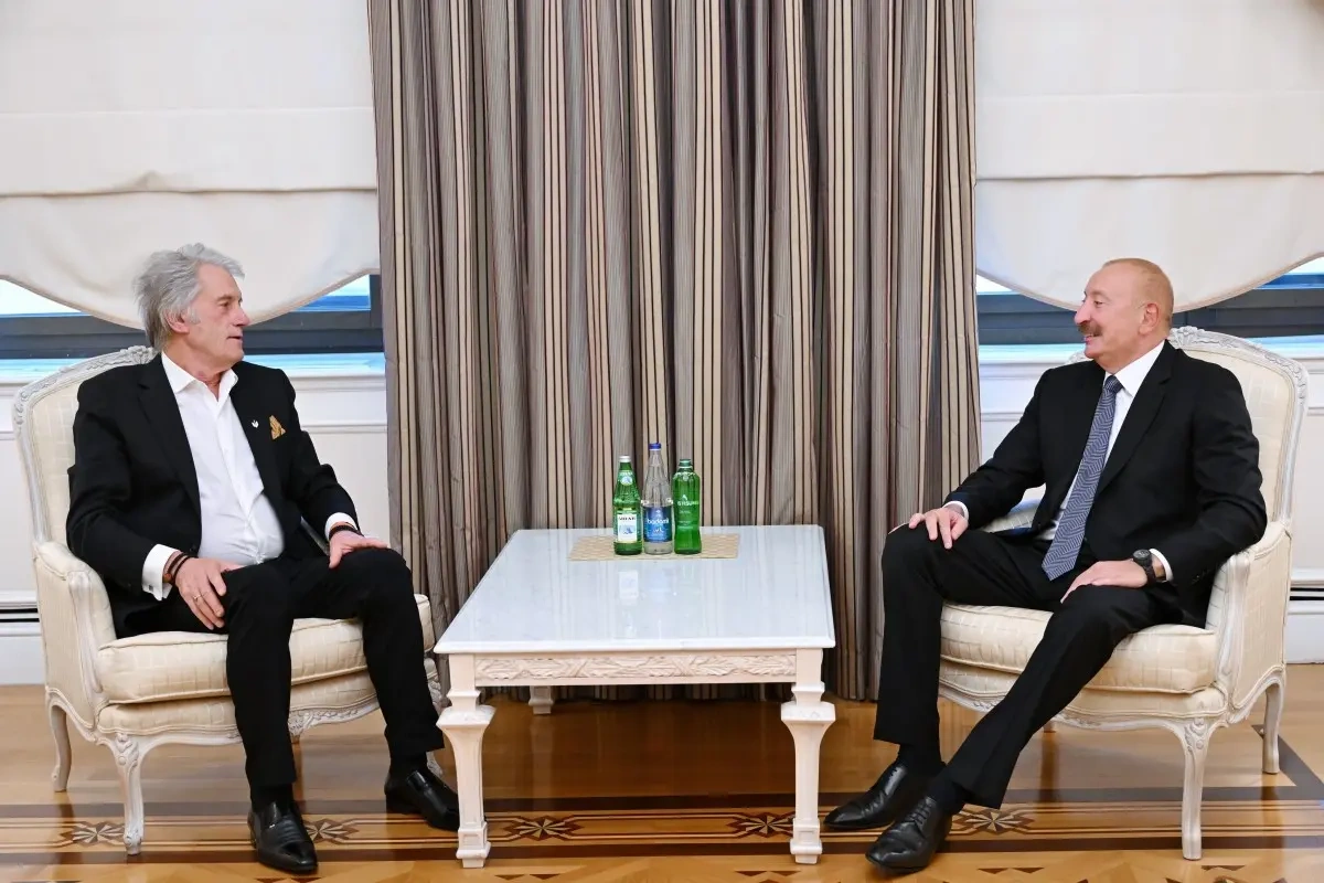 Prezident Ukraynanın sabiq Prezidenti ilə görüşdü