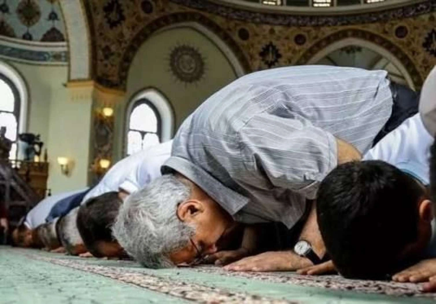Azərbaycanda bayram namazı qılınır