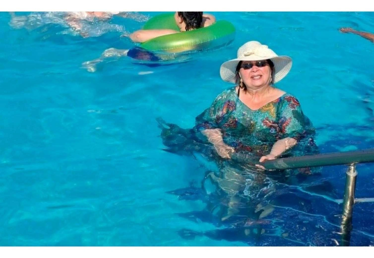 Xalq artisti hovuzdan şəklini paylaşdı, tənqid olundu — FOTO