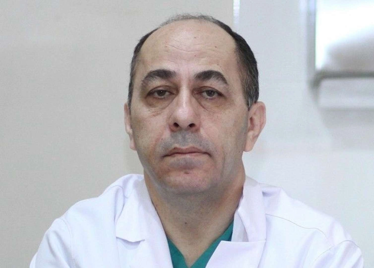 “Kabinetlərindən çıxıb xəstəxanalardakı vəziyyətlə tanış olsunlar” –