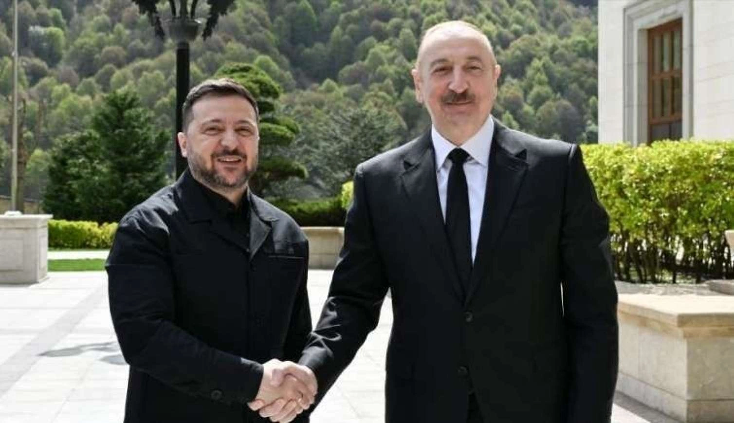 Zelenski İlham Əliyevi