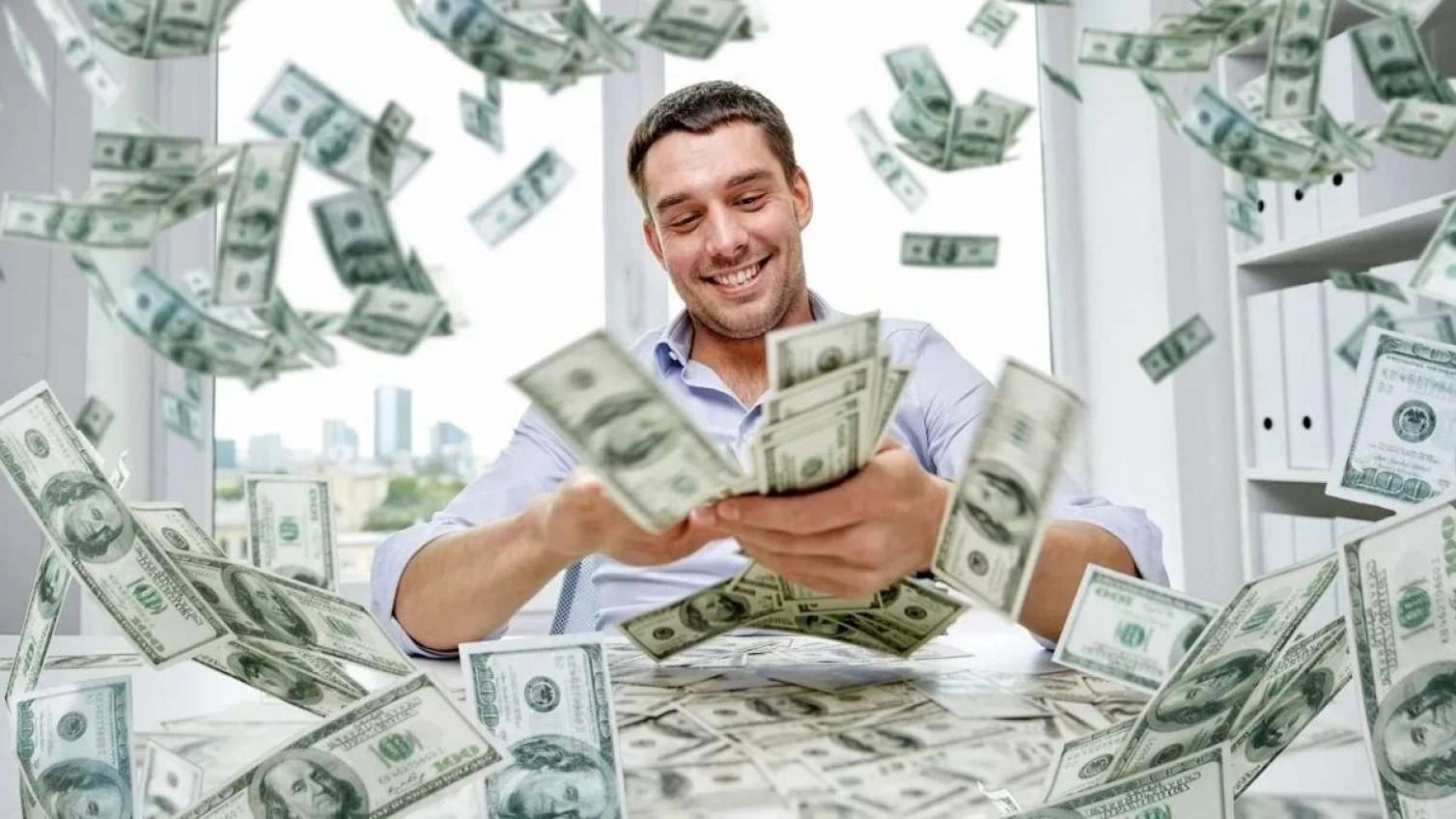 Zəngin olmaq üçün lazım olan iki vərdiş...
