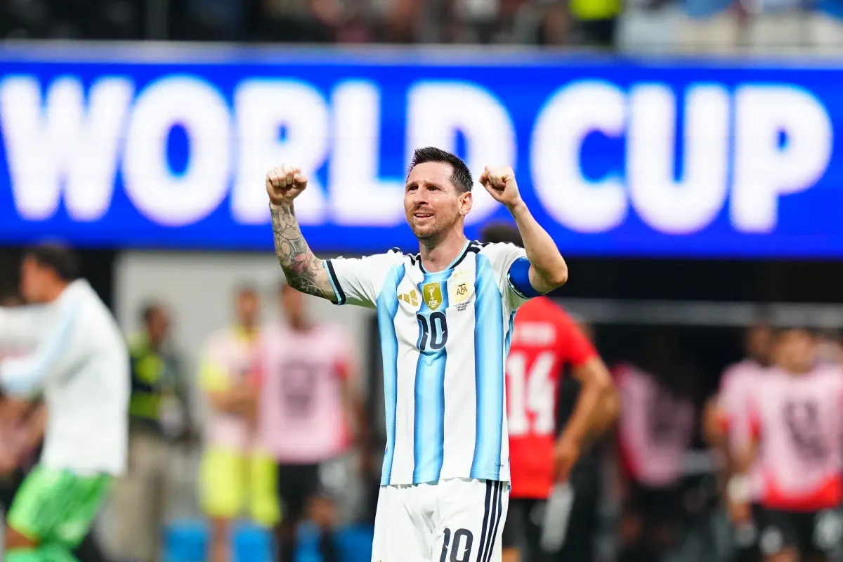 Messi iki rekorda imza atdı