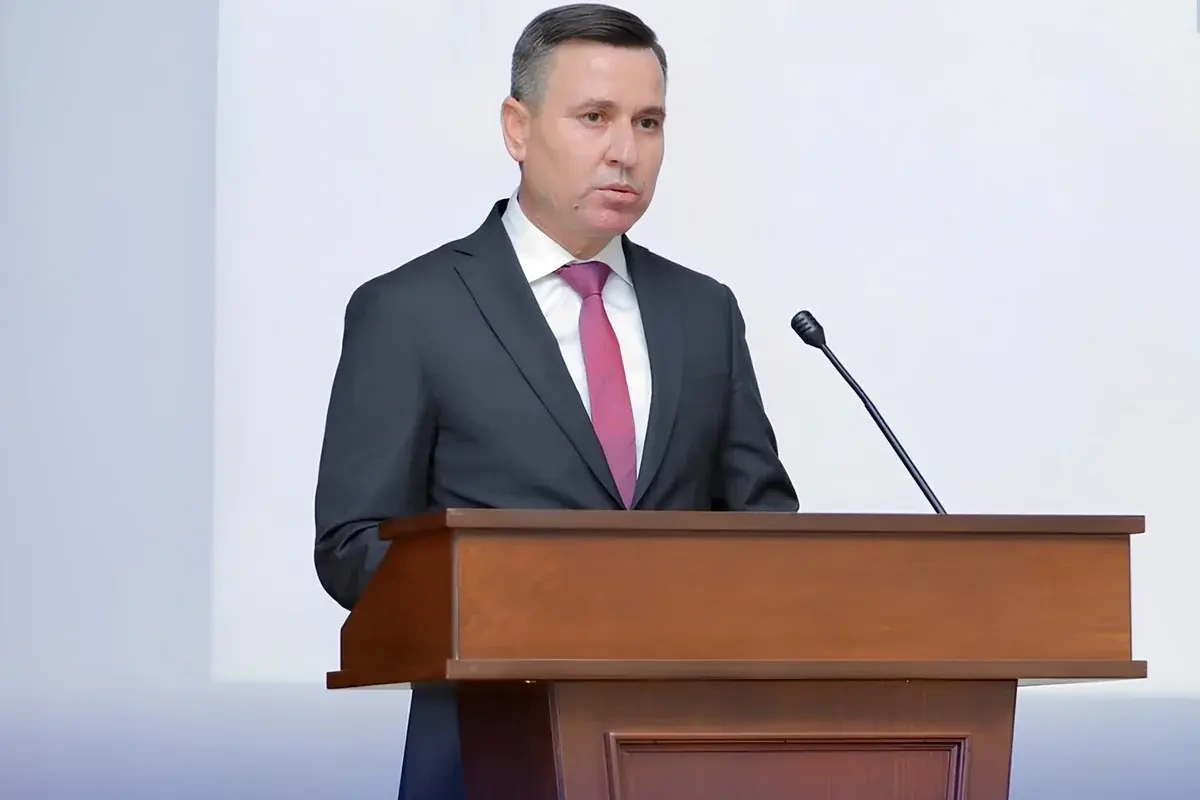 Prezident onu vəzifəsindən azad etdi