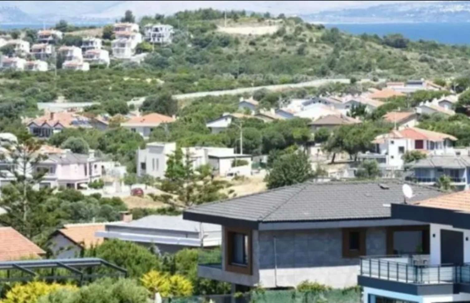 Məşhur müğənni bir milyona villa aldı