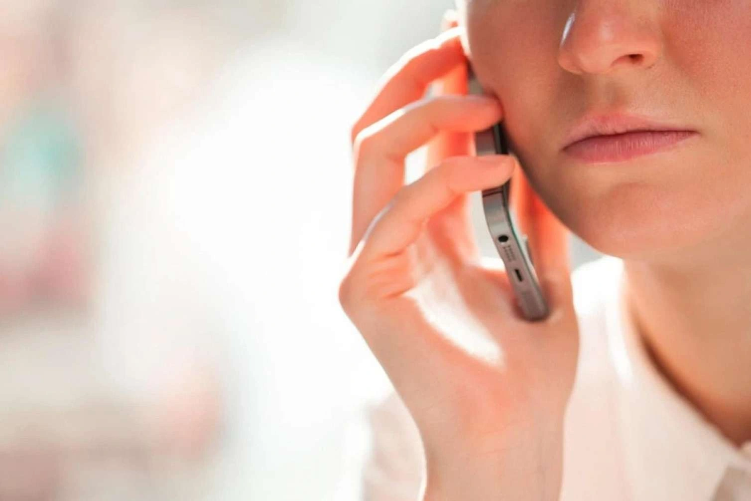 Telefonlar bizi dinləyir?