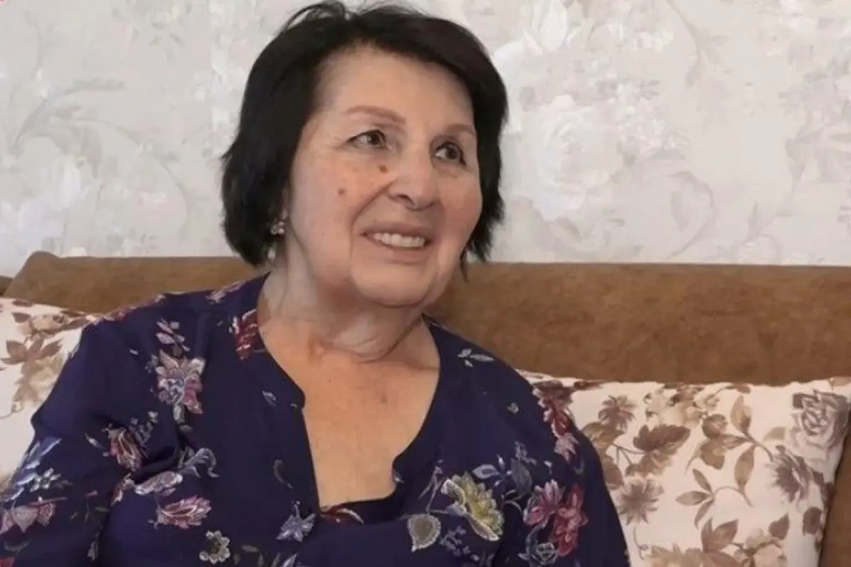 Əhvalım çox pisdir - Ofeliya Sənani