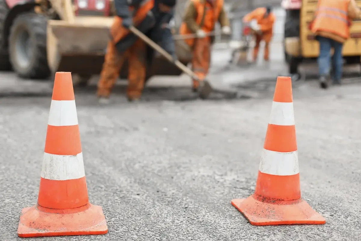 Bakıda daha iki yol sahəsində təmir işləri aparılır
