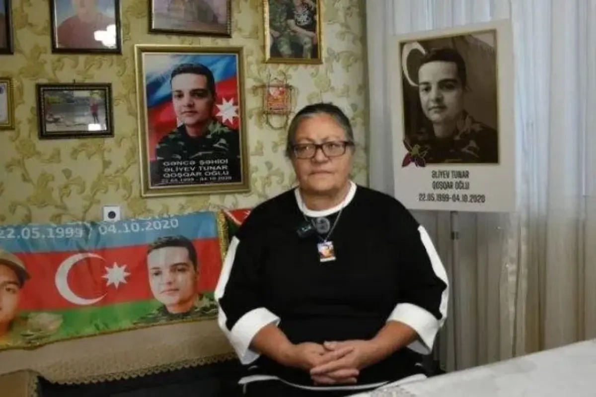 "Qışqırdım ki, ermənilər Gəncəni vurdu" - İlk mülki şəhidin anası - VİDEO