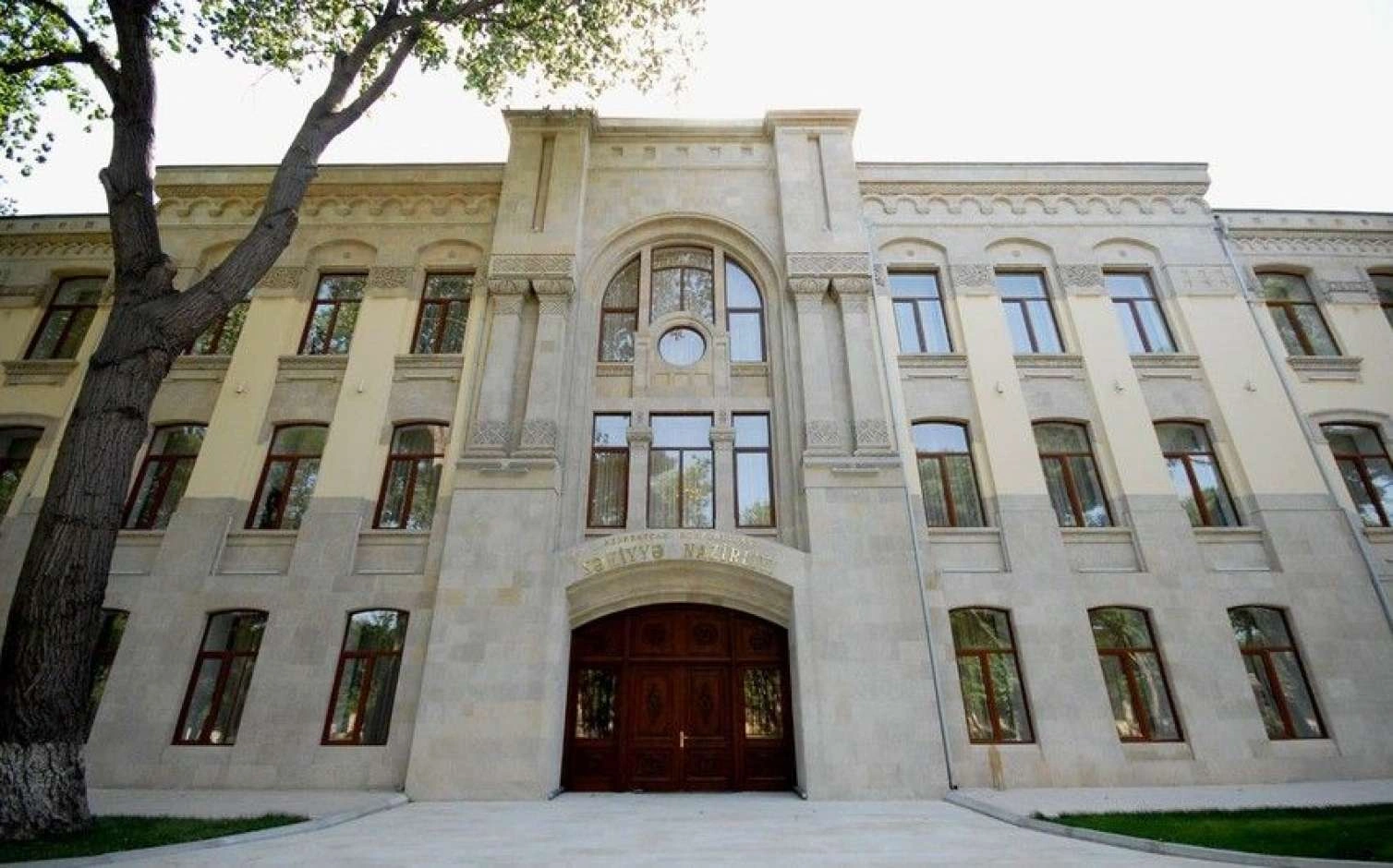 Bakıda yayılan qulaqdibi xəstliyi ilə bağlı