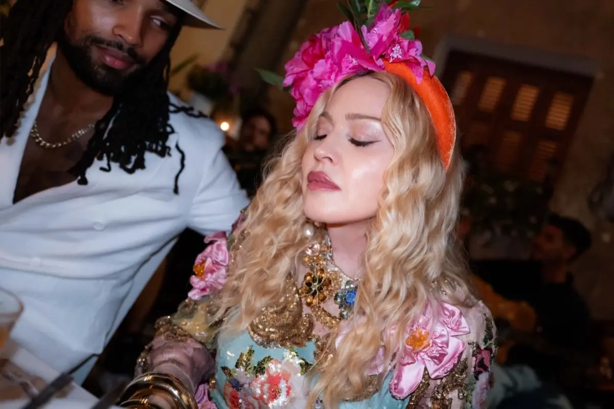 Madonna doğum gününü 30 yaşlı sevgilisi ilə keçirdi - Fotolar
