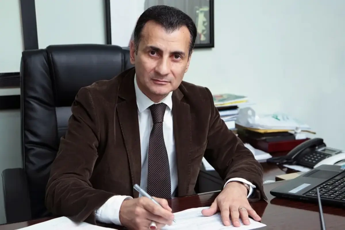 Mir Şahin oğlunu evləndirir