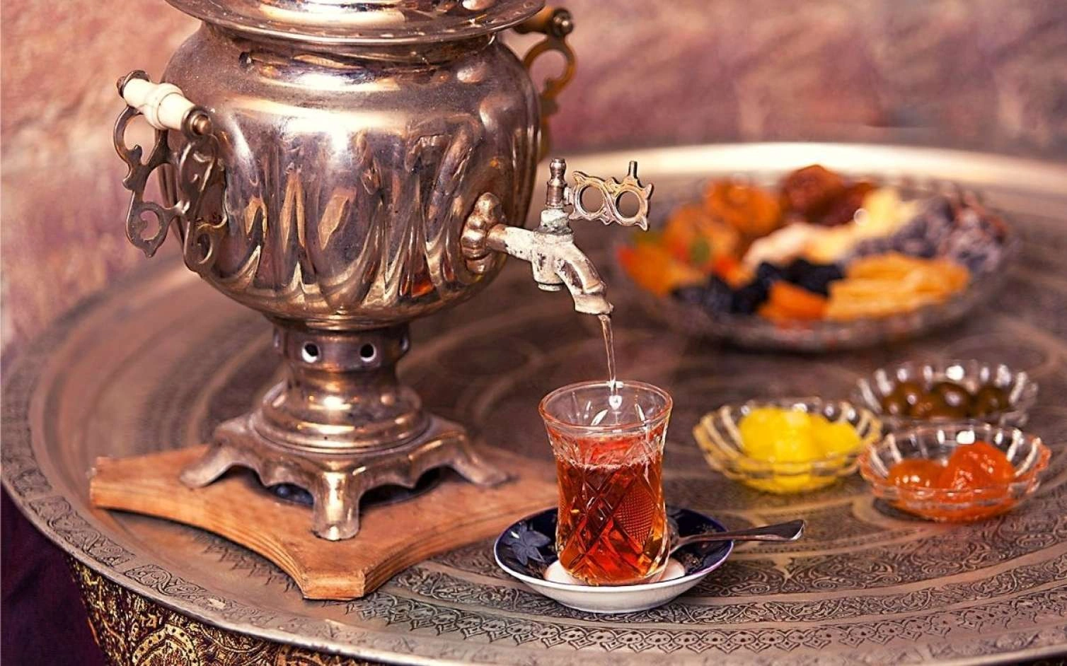 Mövsüm başladı, qiymətlər artdı- 50 manata çay...