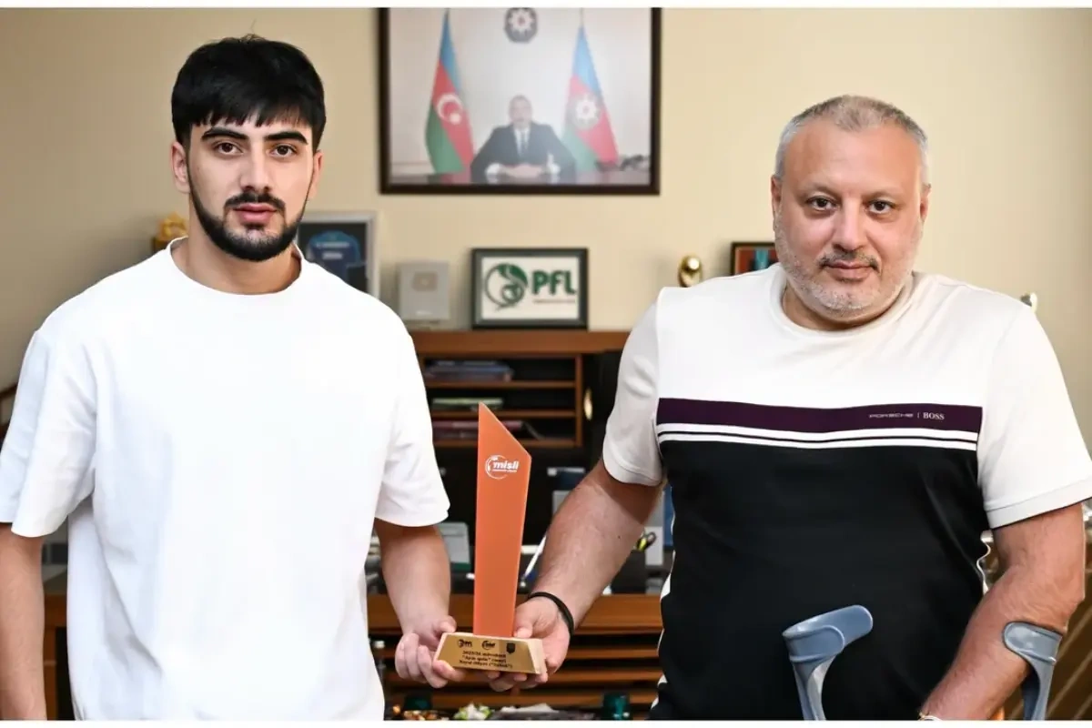 "Sabah"ın futbolçusu Xəyal Əliyev mükafatlandırıldı