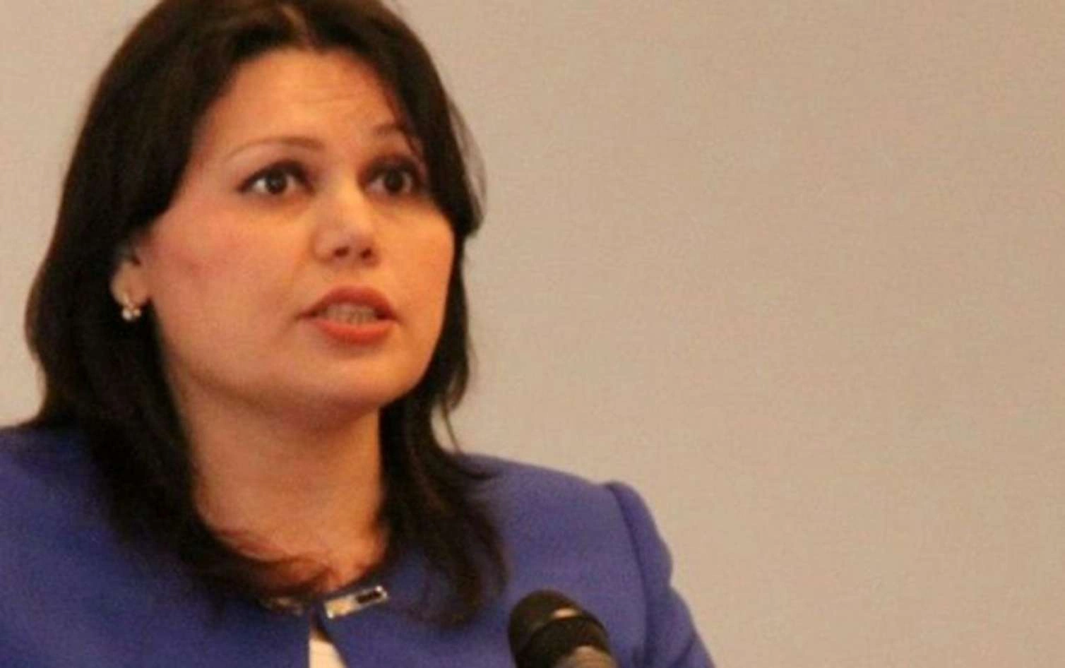 Məktəb direktoruna kabinetində xəsarət yetirdi - Bu cəza verildi