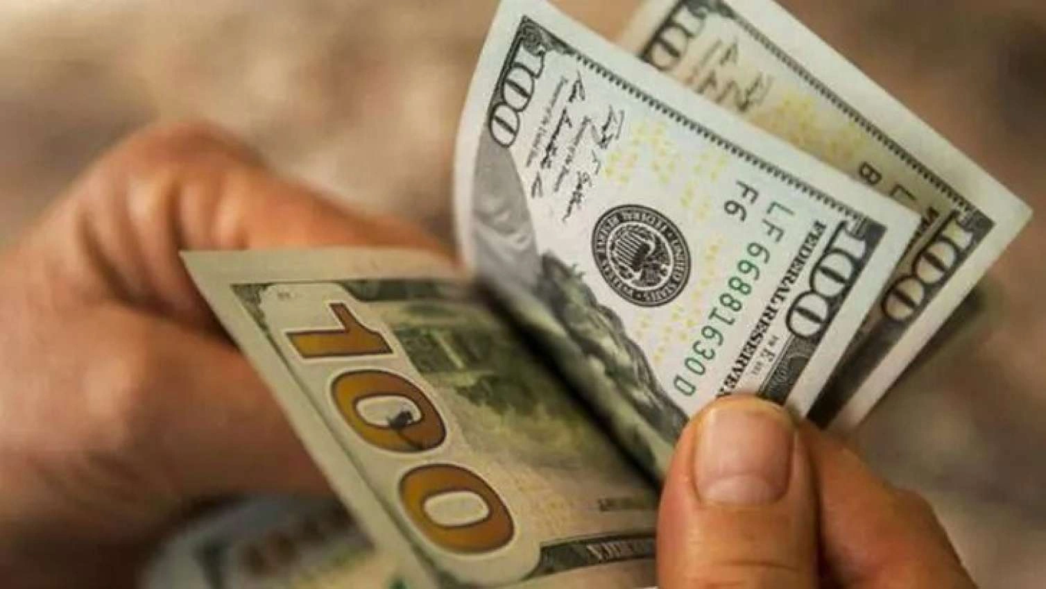 Dollar almaq istəyənlərin