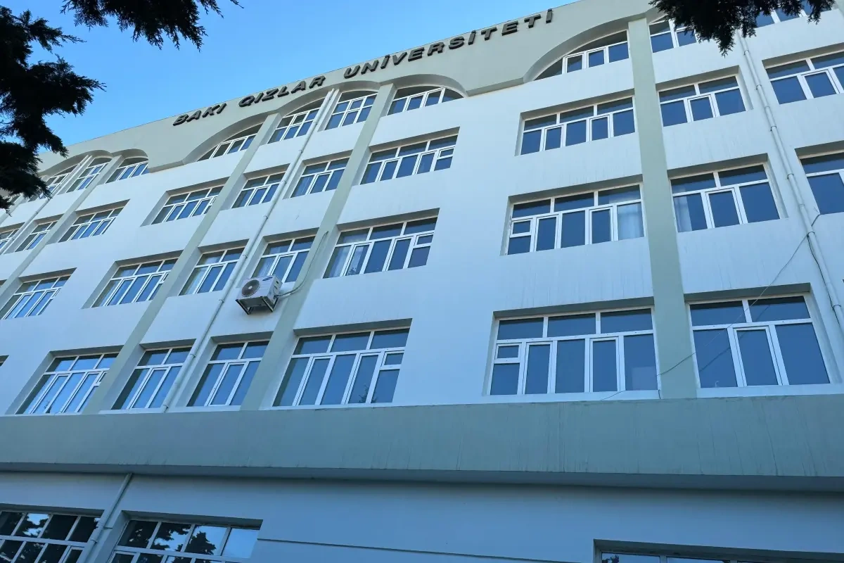 Bakı Qızlar Universiteti bağlandı