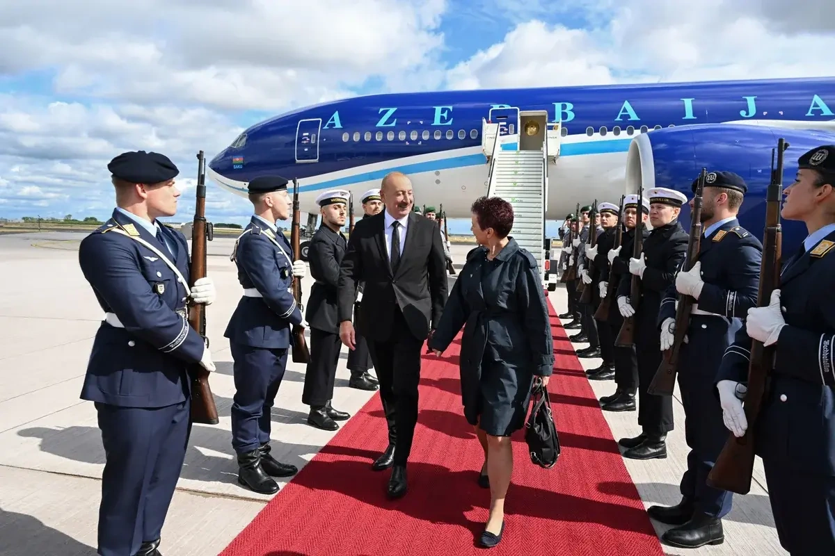 Prezident İlham Əliyev Almaniyaya səfər etdi – FOTOLAR