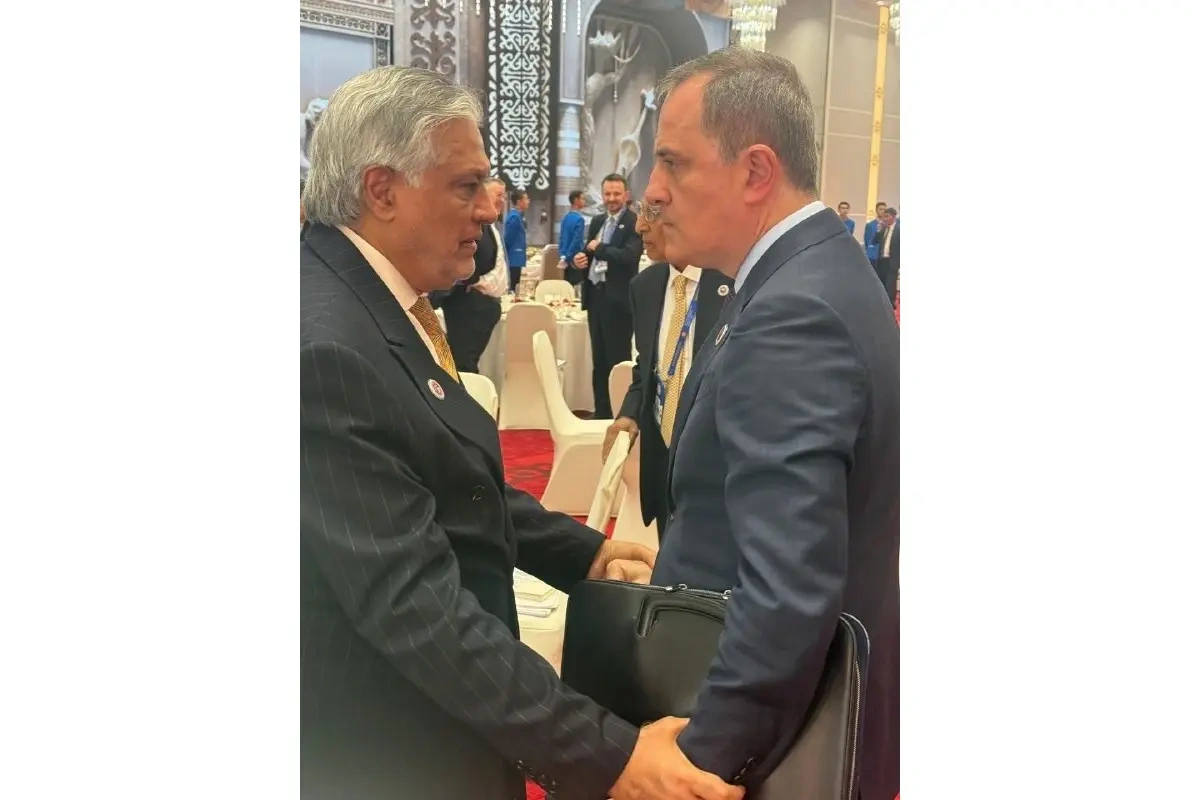 Ceyhun Bayramov  Pakistan XİN rəhbəri ilə görüşdü