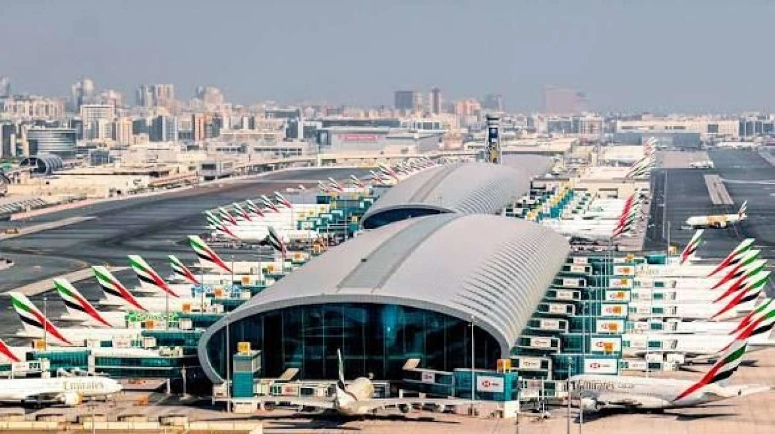 Dubay aeroportu boşaldılmalıdır -