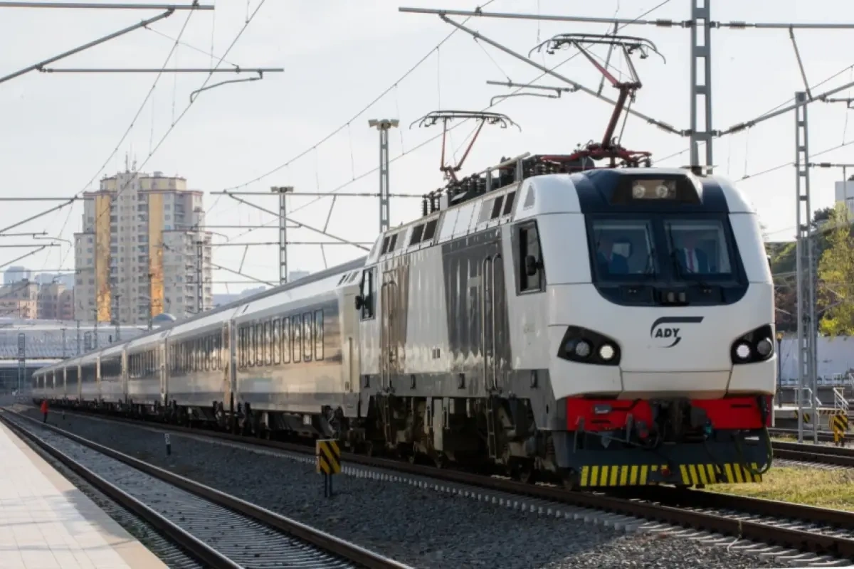 Bakı–Tbilisi qatarında bütün qiymətlər açıqlandı - FOTO
