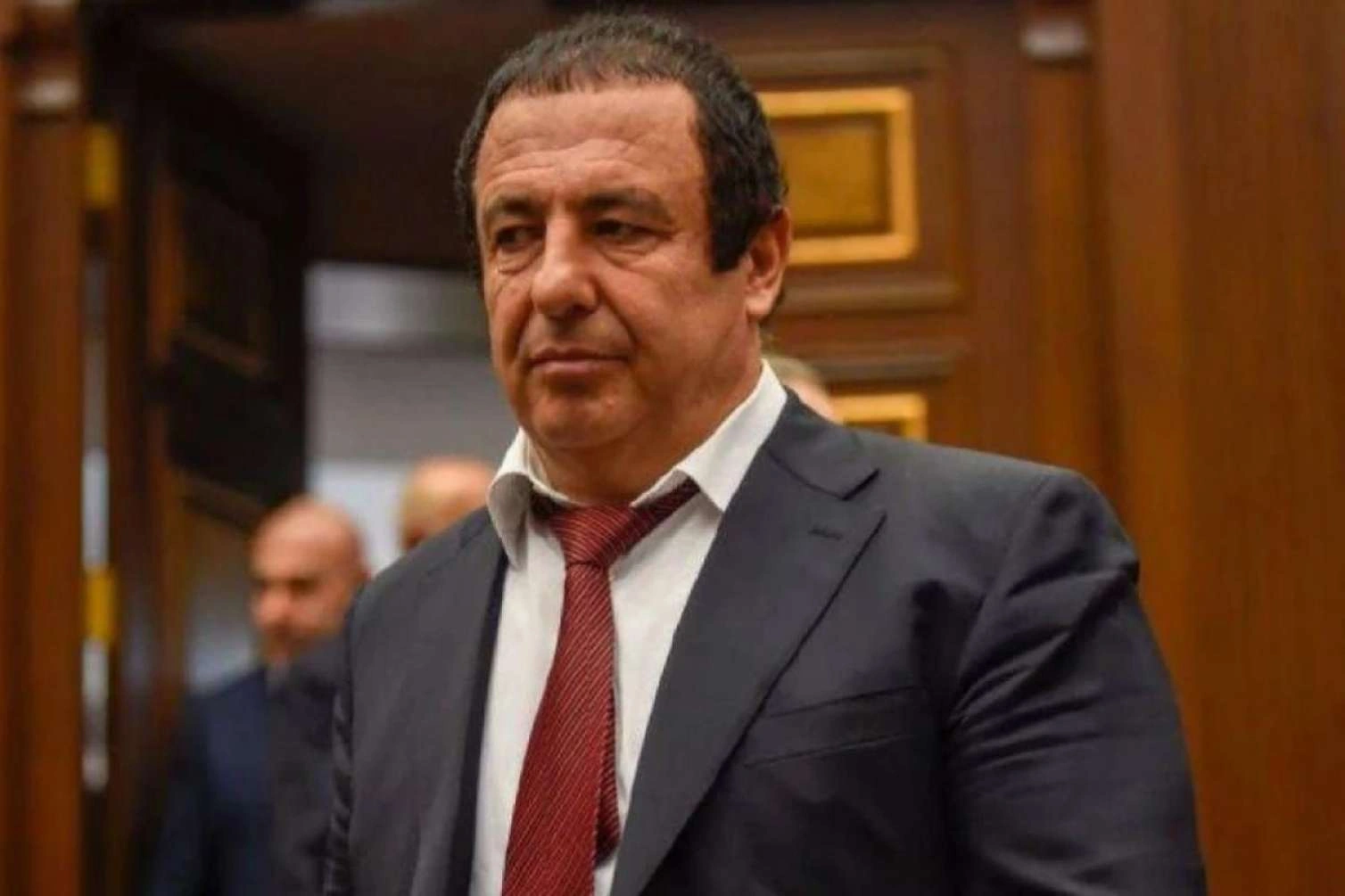 Paşinyan dediyini sübut etsə, onu güllələyəcəm - Çarukyan