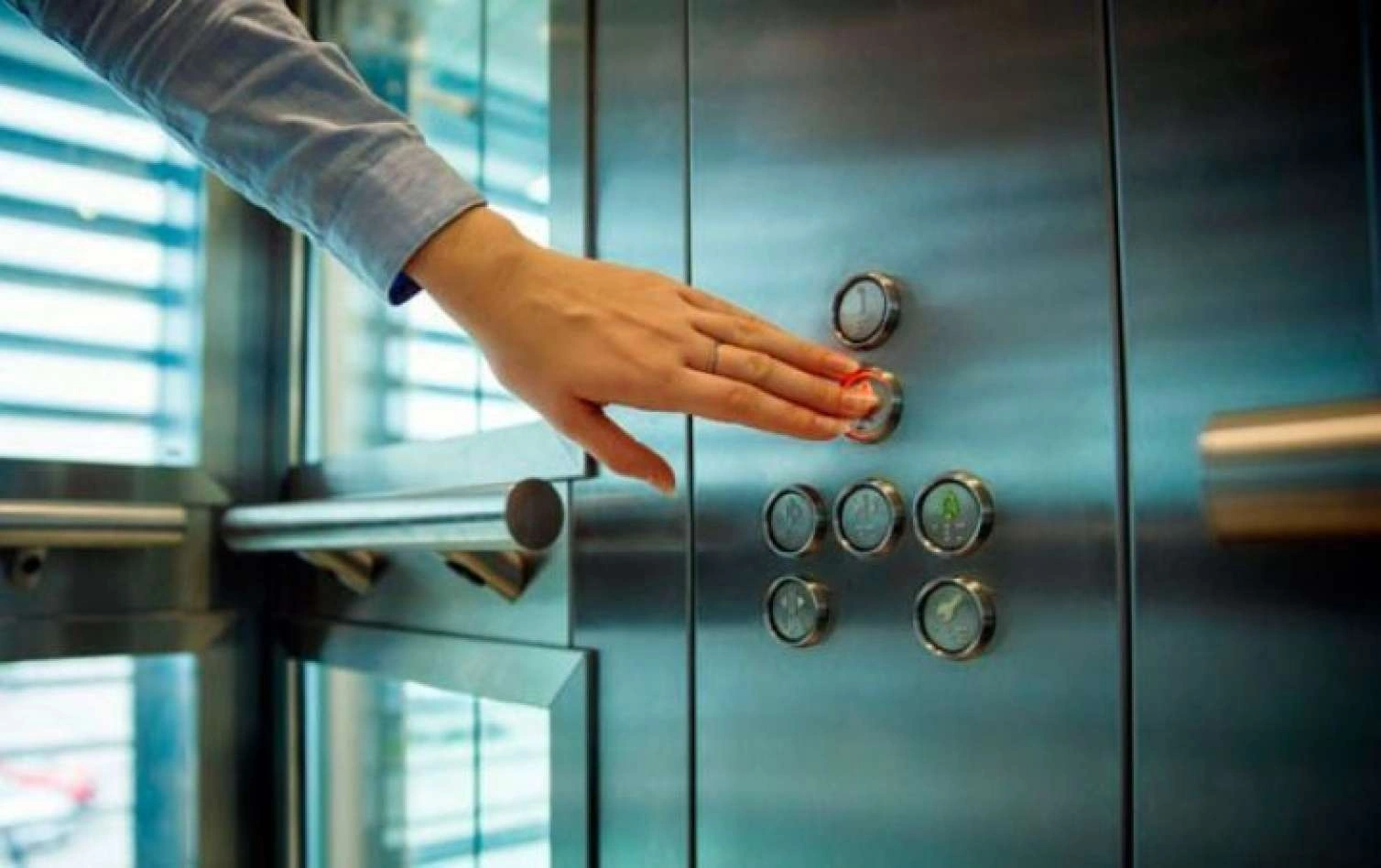 Bu metro stansiyalarında lift olacaq