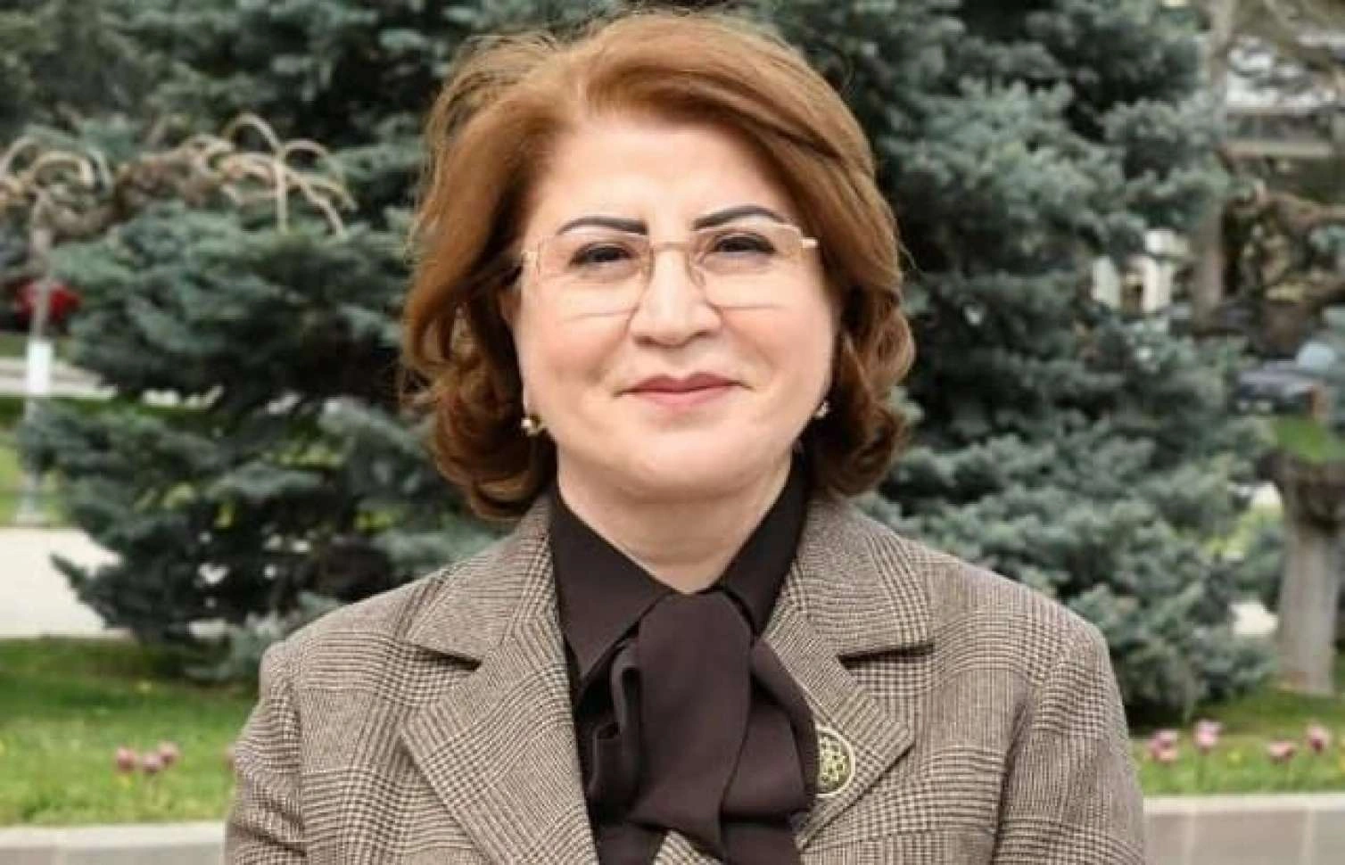 Bu universitetə rektor