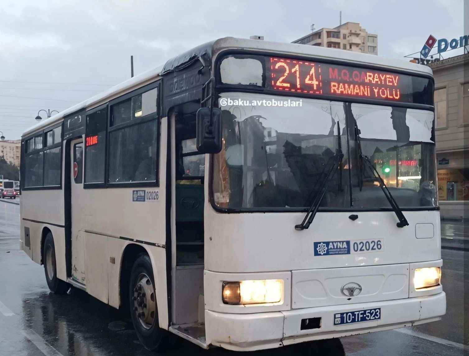 Bakıda avtobusda DAVA: Sürücü sərnişinə söydü,