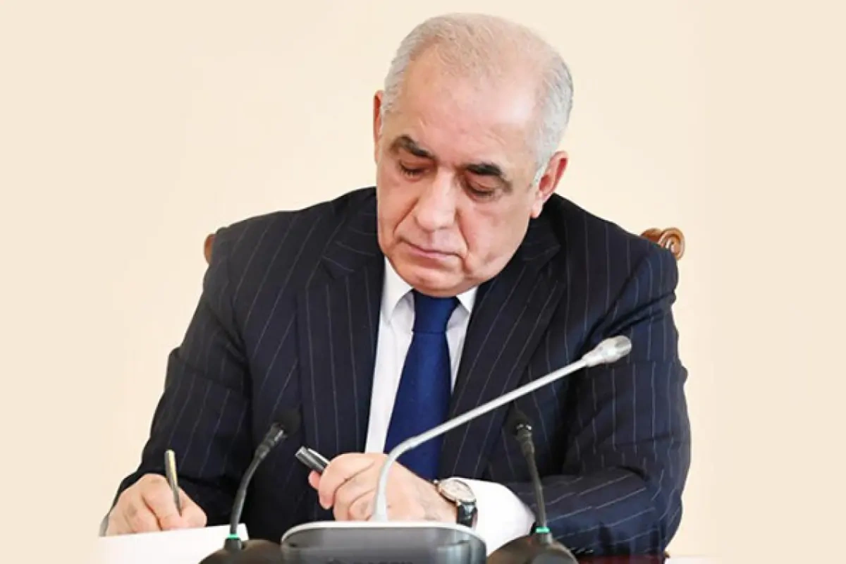 Əli Əsədov qərar imzaladı
