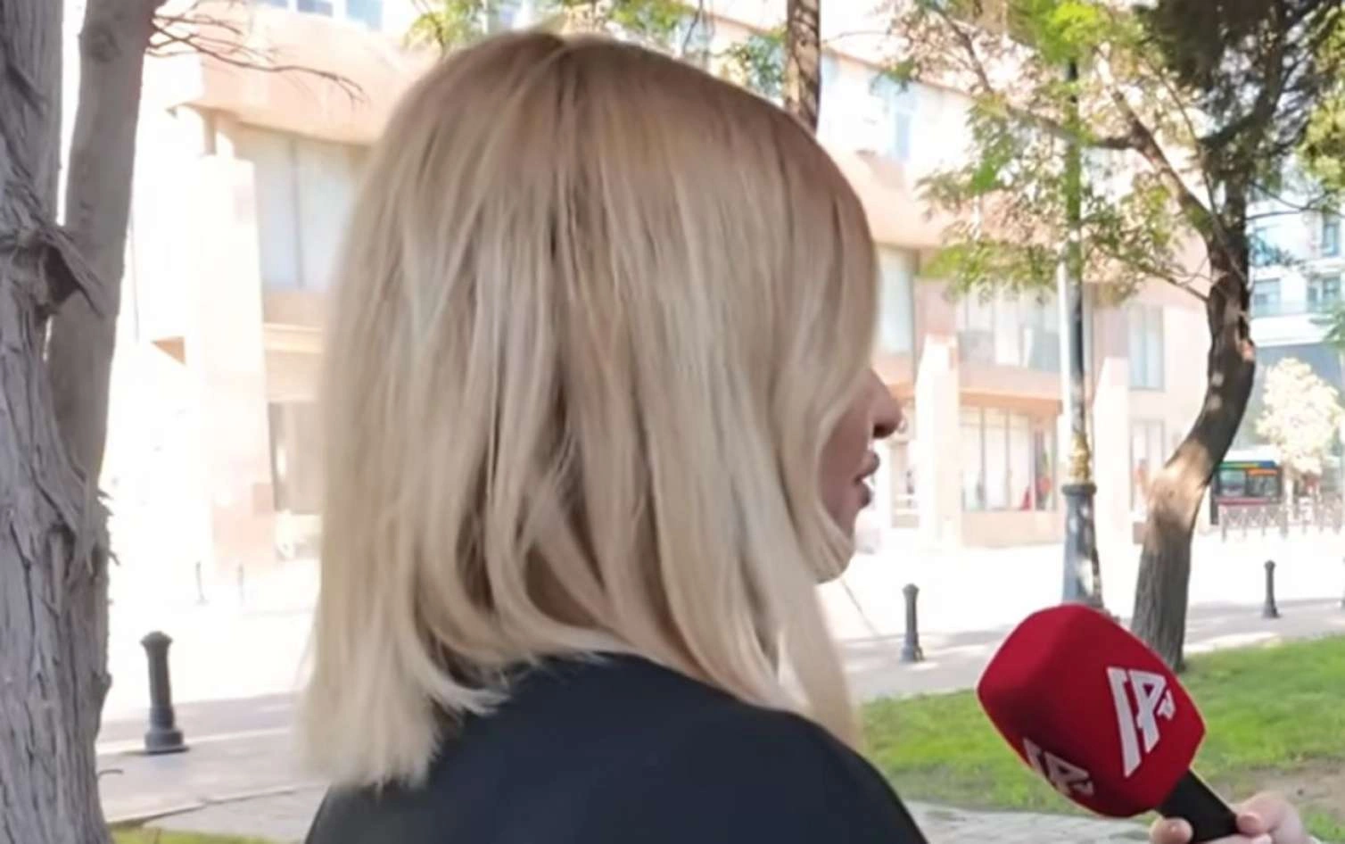 “SMM kimi işə götürüldüm, amma xadimə, ofisiant kimi istifadə edirdilər”