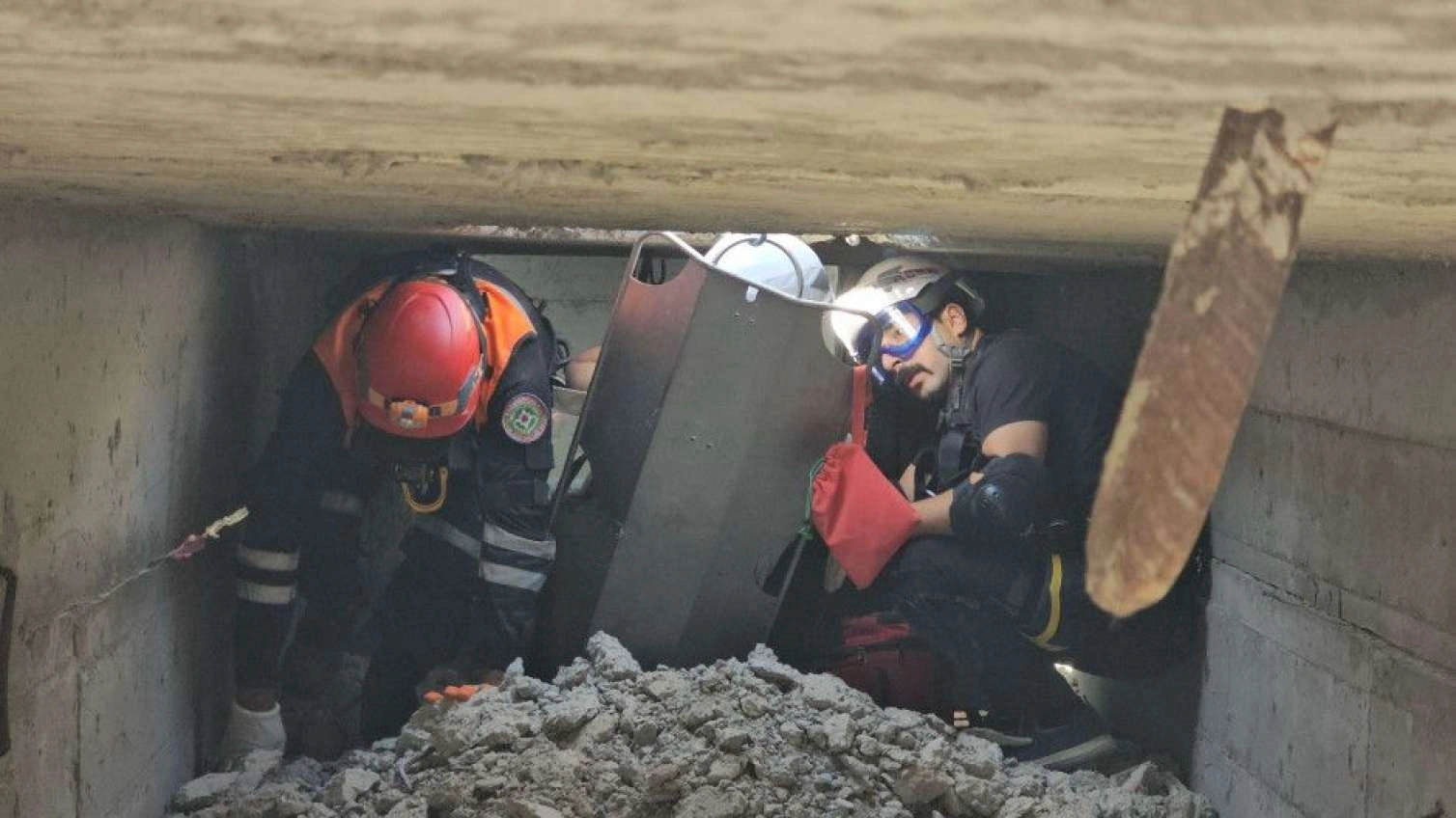 Bakıda mağaza uçdu, qadın dağıntılar altında qaldı