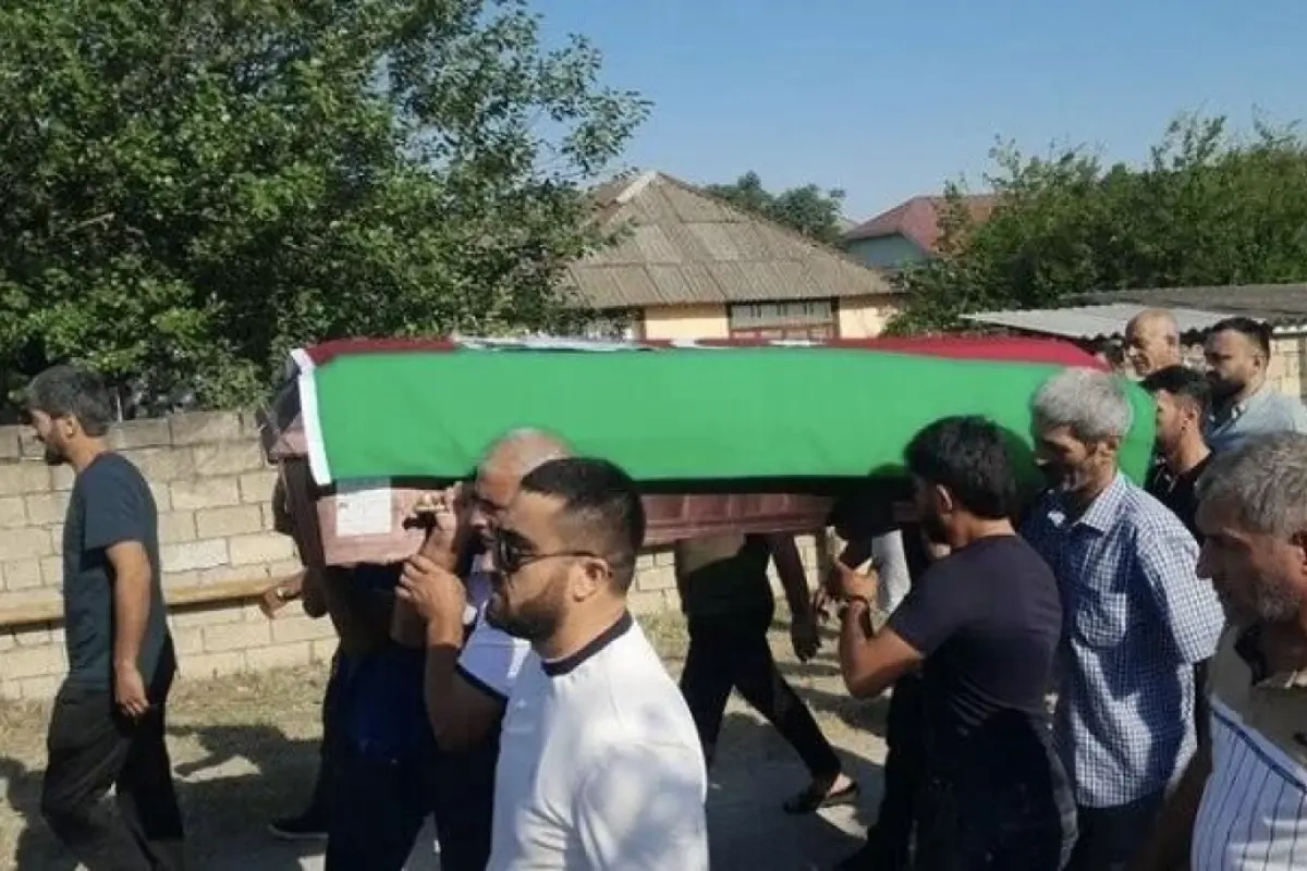 Odessada həlak olan gəmi kapitanı dəfn edildi