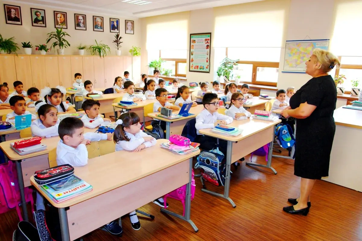 Müəllimlərə süni intellektlə bağlı TƏLİMLƏR KEÇİRİLƏCƏK